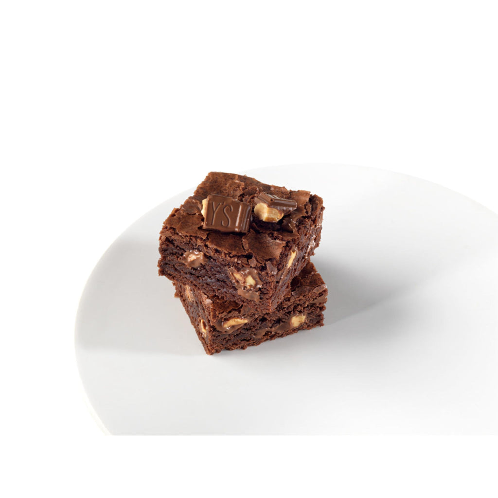 Milk Chocolate with Whole Almonds Candy Bars 2.6 oz 18 Count J921188