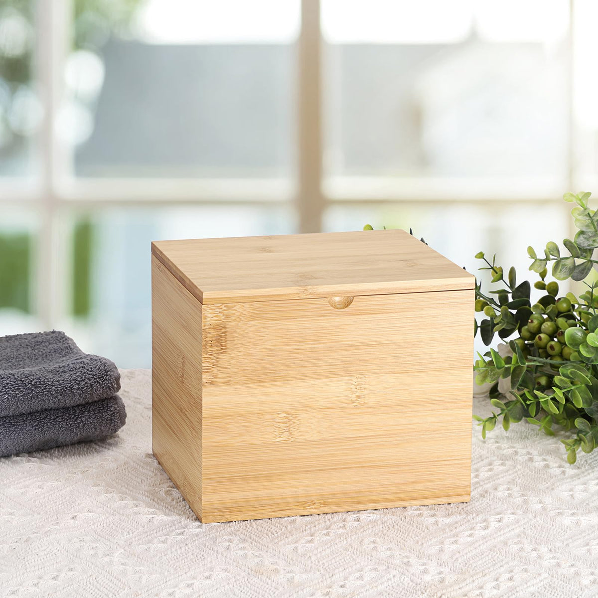 Bamboo Facial Towel Holder with Lid A323