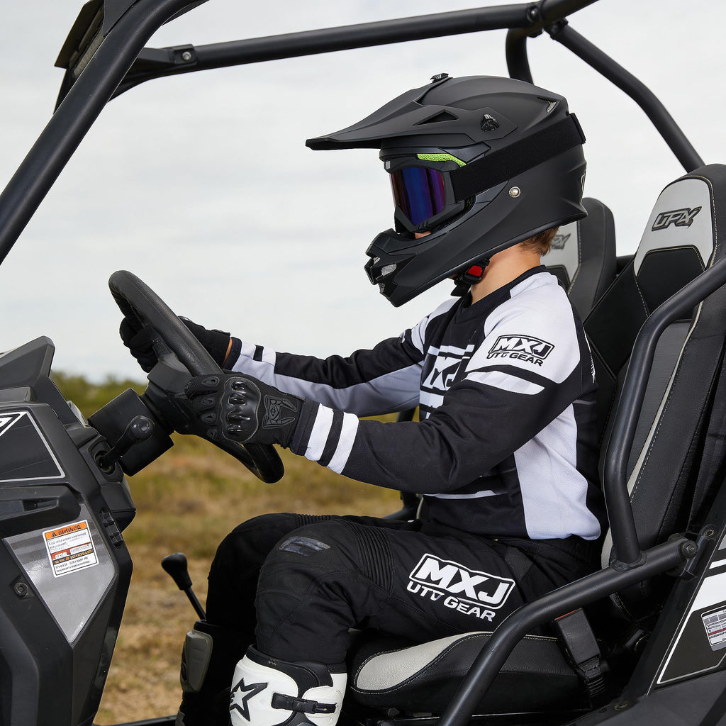 DOT Approved Full Face Motocross Helmet B8870